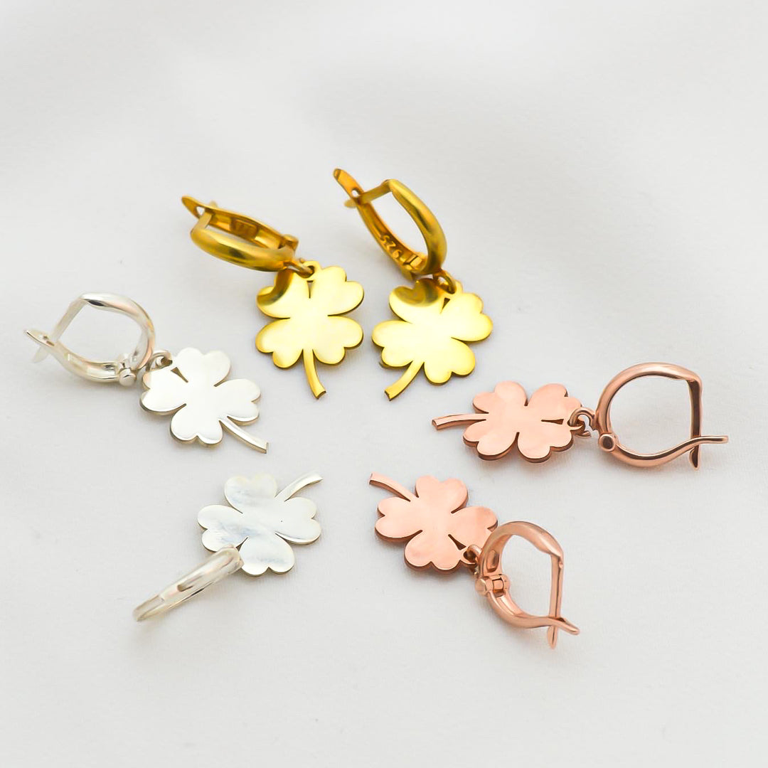 Yonca Sallanan Küpe