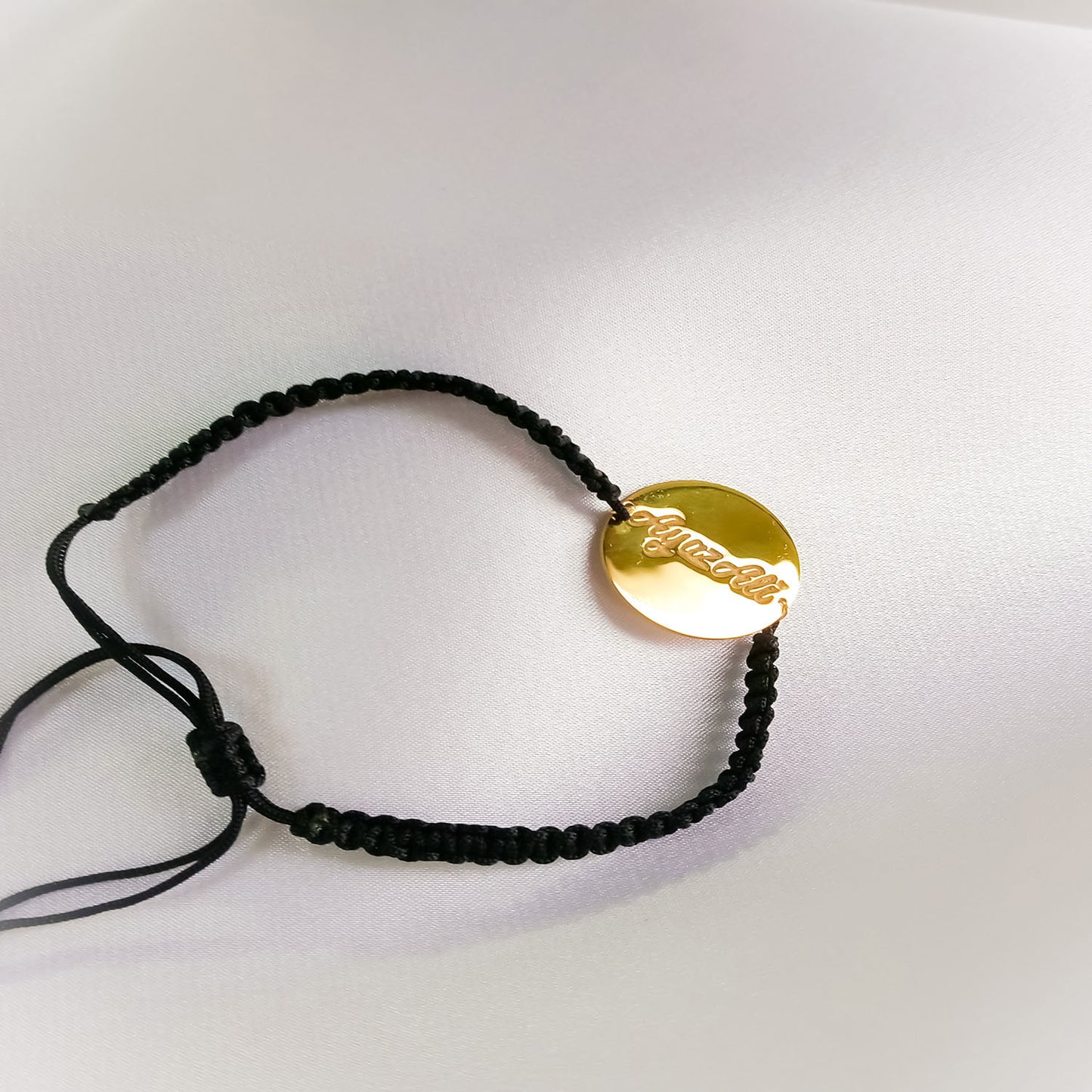 Yuvarlak Plaka Bileklik - İpli